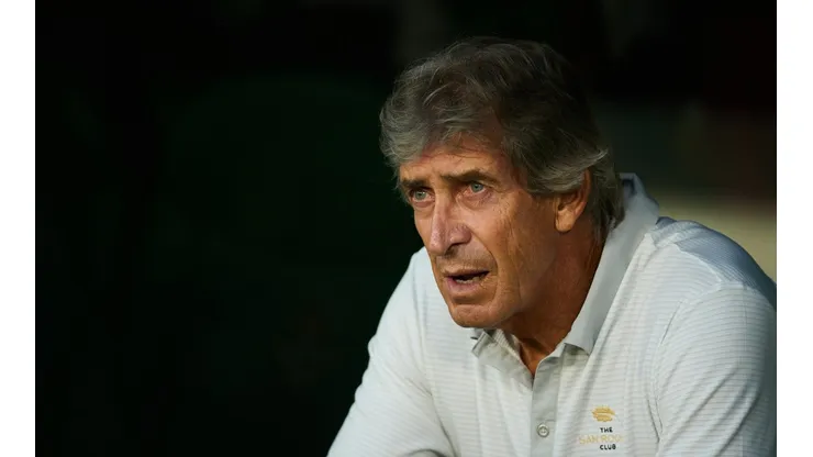 Real Betis v Cadiz CF - La Liga Santander