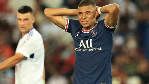 Paris Saint Germain v RC Strasbourg - Ligue 1 Uber Eats