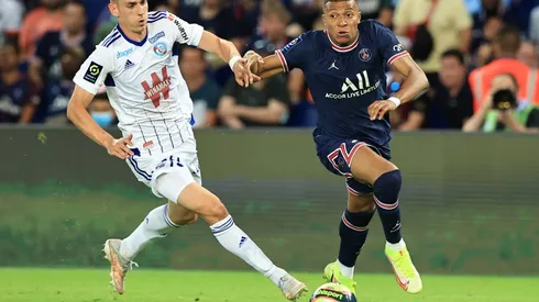 Paris Saint Germain v RC Strasbourg - Ligue 1 Uber Eats