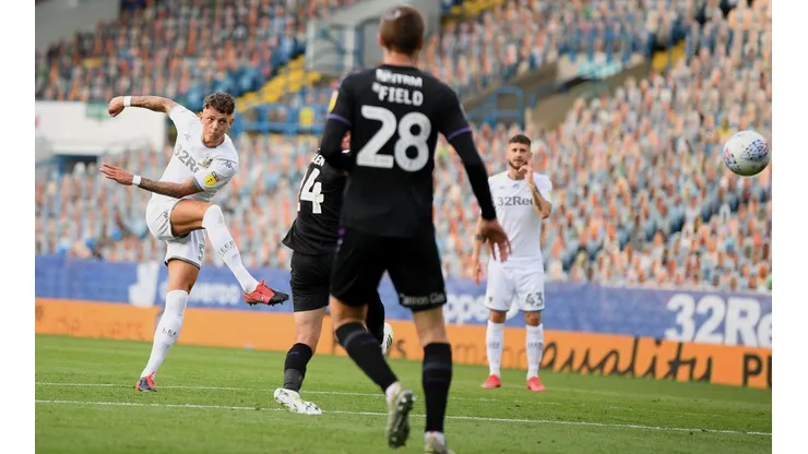 Leeds United v Charlton Athletic - Sky Bet Championship