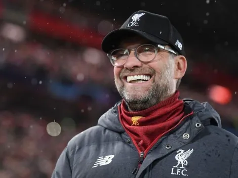 Liverpool coloca dois jogadores no mercado e sonha com meio-campista