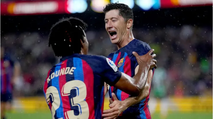 Barcelona recebe oferta de R$ 308 milhões e pode perder importante jogador para o Arsenal (Photo by Alex Caparros/Getty Images)