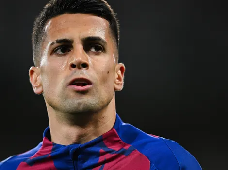 Barcelona recebe recado do Manchester City sobre Cancelo
