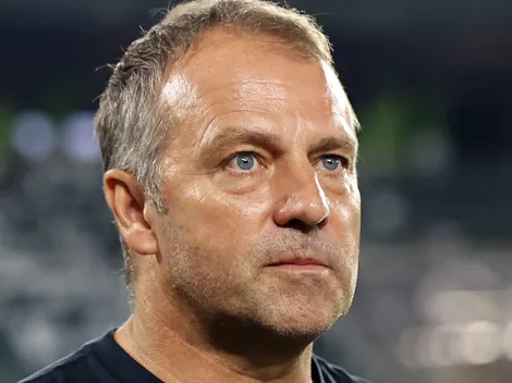 Barcelona tem aval de Hansi Flick para rescindir com Lenglet