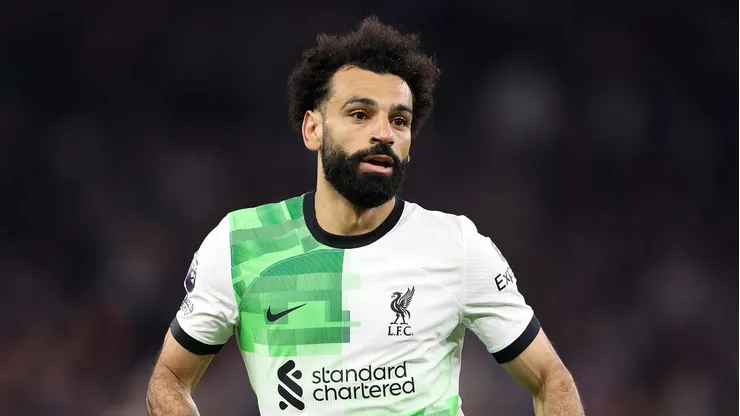 Liverpool negocia com substituto de Salah, diz companheiro do egípcio. (Photo by Alex Pantling/Getty Images)