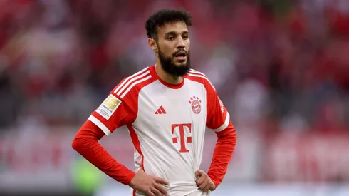 Alvo de Manchester United e West Ham, Noussair Mazraoui pertence ao Bayern de Munique. (Photo by Alexander Hassenstein/Getty Images)