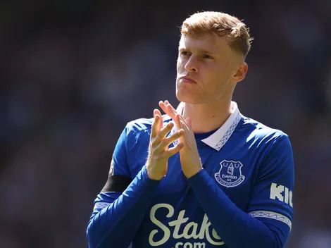 Everton quer R$ 540 milhões por Branthwaite, alvo do United