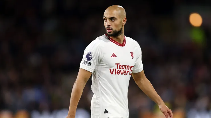 Sofyan Amrabat durante jogo do Manchester United. Foto: Matt McNulty