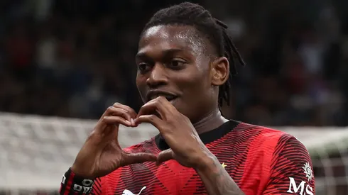 Rafael Leão, do Milan, está a um detalhe de fechar com gigante do futebol europeu. (Photo by Marco Luzzani/Getty Images)