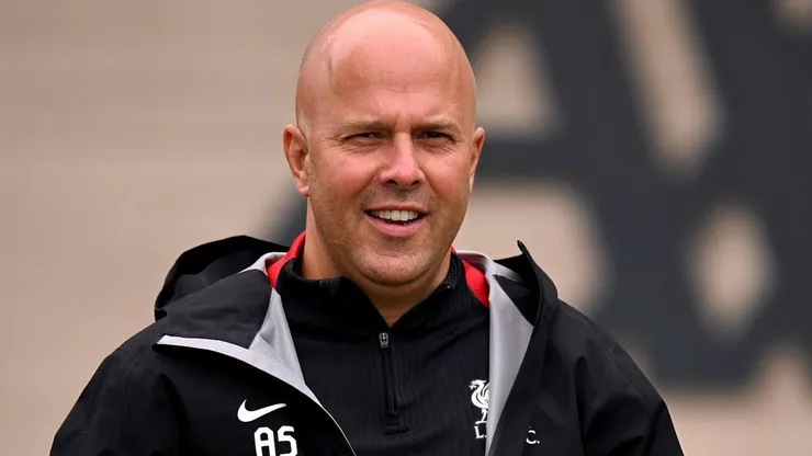 Arne Slot, técnico do liverpool. Foto: divulgação/liverpool/twitter