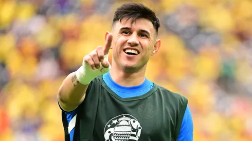 Adam Bareiro em ação pelo Paraguai.