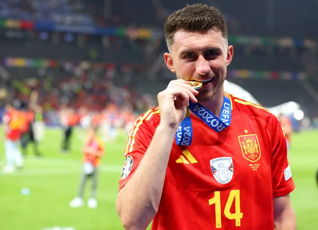 Laporte pela Seleção Espanhola. (Photo by Richard Pelham/Getty Images)