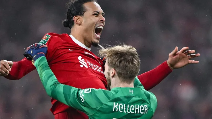 Jogador do Liverpool pega todos de surpresa e decide deixar o clube após pedido de treinador. (Photo by Mike Hewitt/Getty Images)