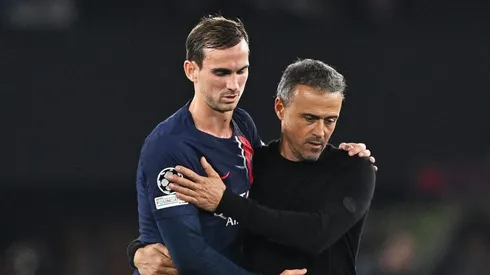 PSG se aproxima de fechar com substituto de Mbappé e coloca 8 jogadores à venda.