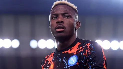 PSG quer fechar com Victor Osimhen e oferece 3 jogadores ao Napoli pelo atacante.