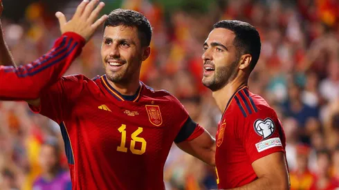 Barcelona recebe luz verde de Hansi Flick para contratar meio-campista espanhol.