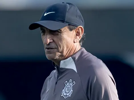 Corinthians quer negociar Mosquito e Arthur por 2 a 3 reforços