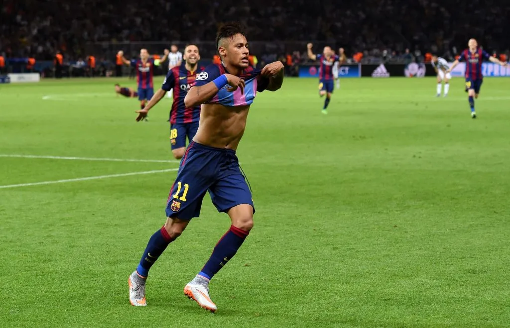 Neymar comemora o gol decisivo contra a Juventus, pela Champions League 2014/15. (Photo by Matthias Hangst/Getty Images)