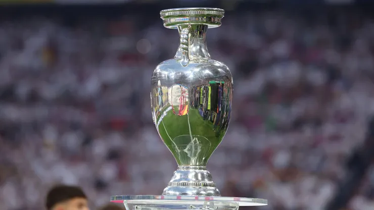 Taça da Eurocopa será disputada entre Espanha x Inglaterra neste domingo (14).