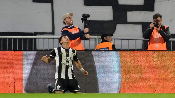 Mateo Sanabria é alvo do Corinthians. (Photo by Joaquín Camiletti/Getty Images)