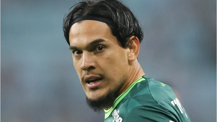 Gigante do Brasileirão surpreende e tenta tirar Gustavo Gómez do Palmeiras (Photo by Pedro H. Tesch/Getty Images)