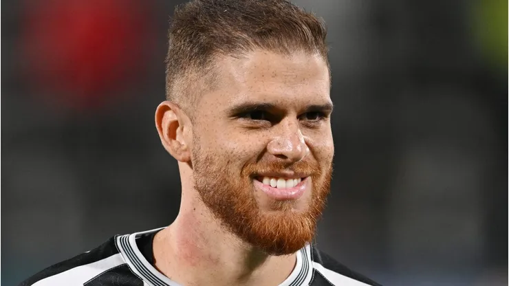 Cuéllar, ex-Flamengo, pode ser comprado por um dos principais clubes do futebol brasileiro. (Photo by Michael Regan/Getty Images)