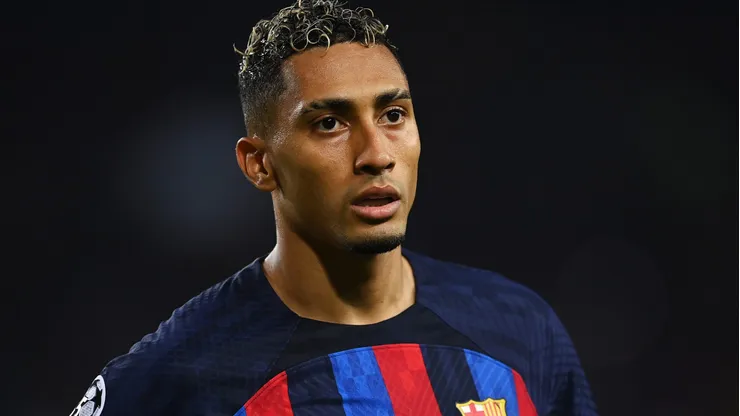Barcelona topa vender Raphinha por R$ 352 milhões; Dinheiro será usado por outro atacante.