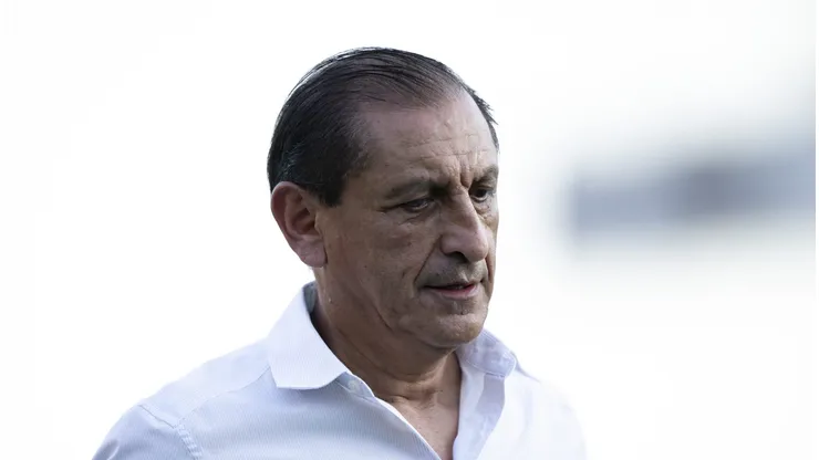 Ex-Corinthians sai de cima do muro e revela preferência entre Ramón Díaz e Fábio Carille. Foto: Jorge Rodrigues/AGIF