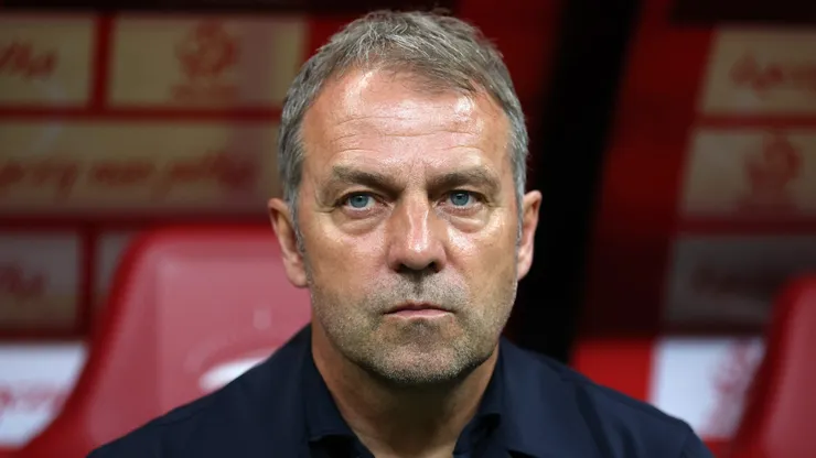 hansi flick, técnico do barcelona. (Photo by Maja Hitij/Getty Images)