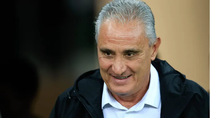 Flamengo fecha contratação de novo meio-campista após pedido de Tite.