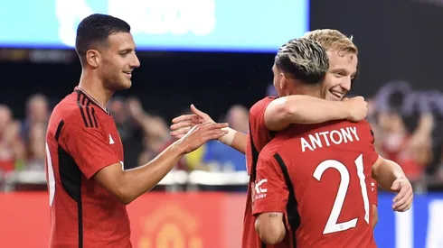 Manchester United estuda vender jogador de seleção por apenas R$ 3 milhões.