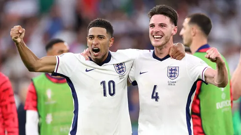 Jude Bellingham e Rice comemorando gol