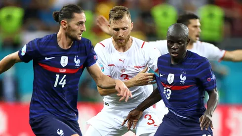 Contrato até 2027: Manchester United avança com proposta por destaque da França na Eurocopa. (Photo by Marko Djurica - Pool/Getty Images)