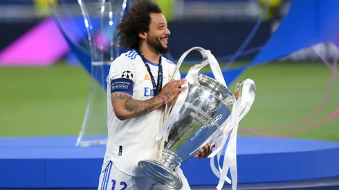 Marcelo com a camisa do Real Madrid.