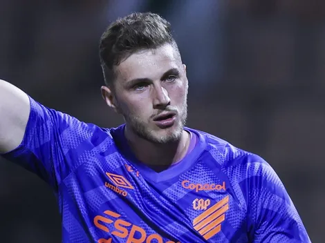 Bento, da Seleção Brasileira, encaminha acerto com o Al-Ittihad