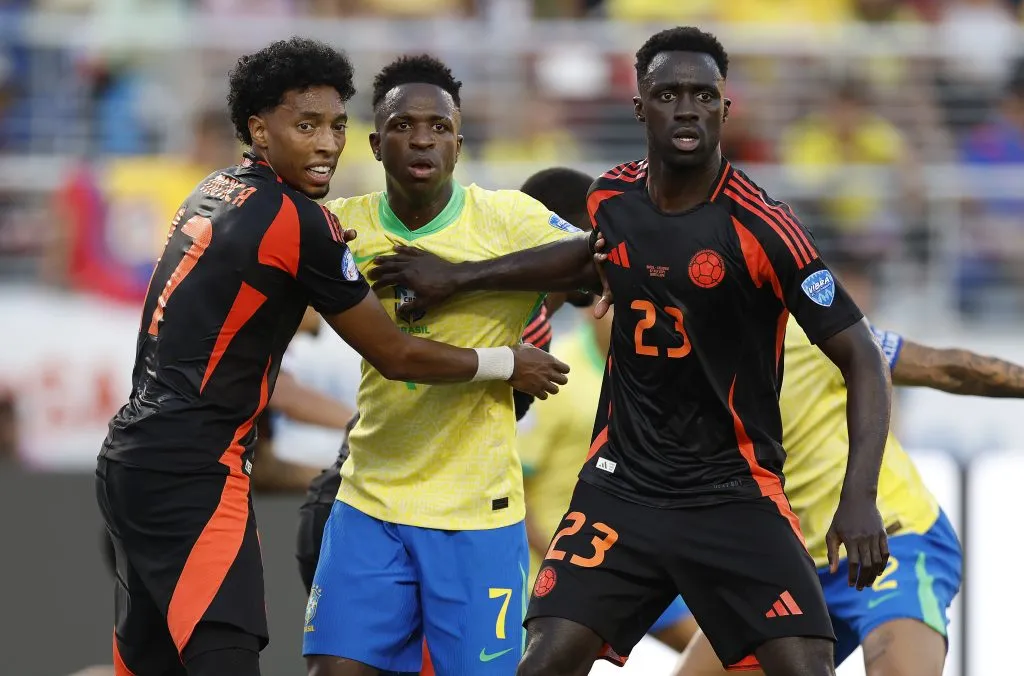Vini Jr em ação pelo Brasil contra a Colômbia na última terça-feira (2) | Foto: Rafael Ribeiro/CBF