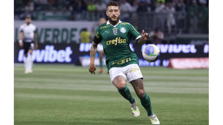 Zé Rafael, do Palmeiras, durante partida contra o Corinthians, pelo Brasileirão. (Associated Press / Alamy Stock Photo)