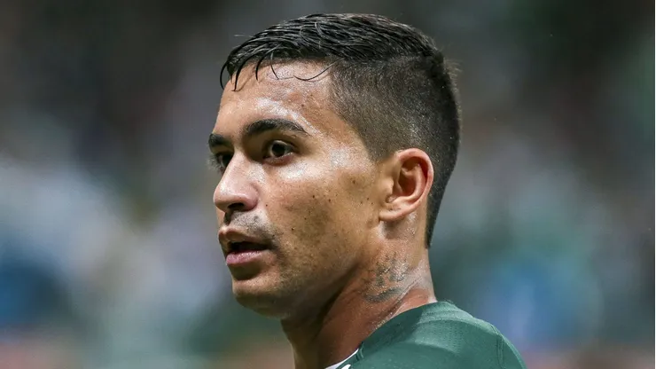 Dudu pode voltar a atuar com a camisa do Palmeiras.
