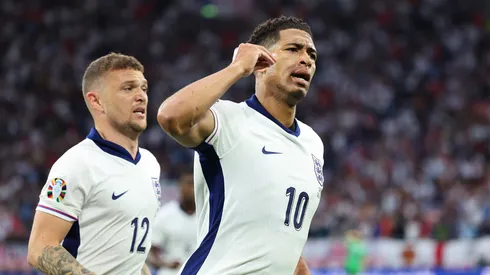 Jude Bellingham comemora o gol da classificação