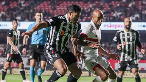 Lucas Moura e Hulk em uma partida entre São Paulo e Atlético-MG, válida pelas quartas de final da Copa do Brasil de 2024, realizada no estádio do Morumbis em São Paulo. (Foto: Caio de Sousa)