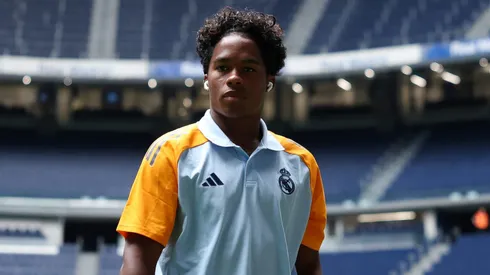 Real Madrid mira nova joia após Endrick e quer arrancar meia das mãos do Botafogo. (Photo by Florencia Tan Jun/Getty Images)