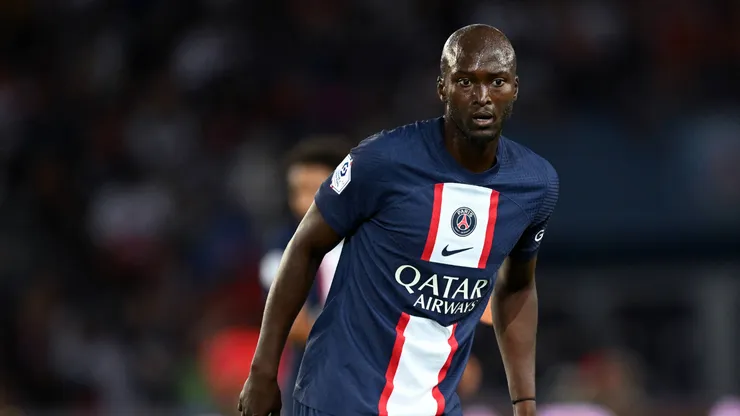 Danilo Pereira em partida contra o Monaco