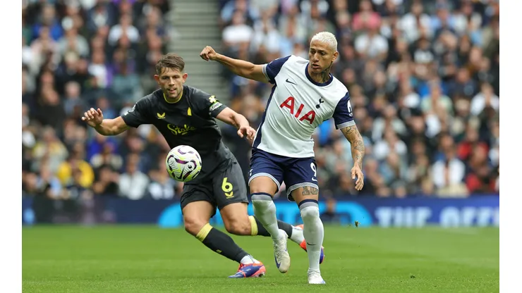 Tottenham de Richarlison pode fazer boa campanha com o mesmo elenco da temporada passada na Premier League (Foto: David Rogers/Getty Images)