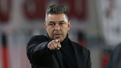 Gallardo determina saída de zagueiro. Foto: Daniel Jayo/Getty Images