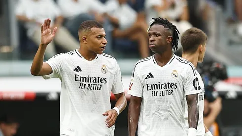 Vini Jr e Mbappé atuando pelo Real Madrid.