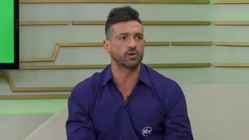 Venê Casagrande publica notícia. Foto: Reprodução SBT