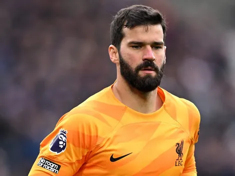 Alisson, do Liverpool, rejeita ida ao futebol saudita