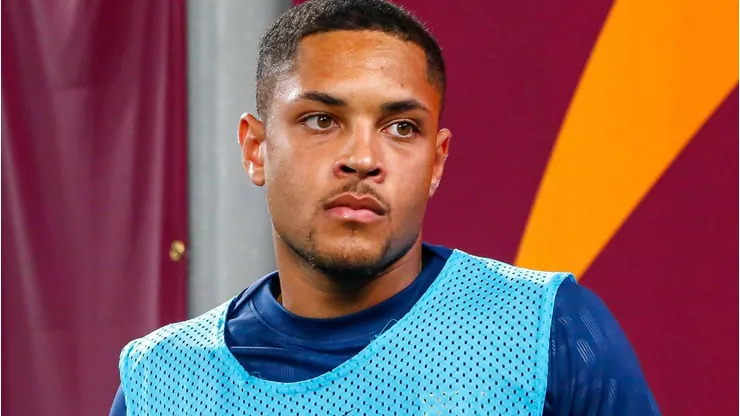 André Cury revela interesse de três gigantes brasileiros em Vitor Roque, do Barcelona. (Foto: Imago)