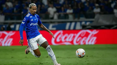 Matheus Pereira durante o confronto entre o Cruzeiro contra o Boca Juniors, no dia 22 de agosto de 2024, pela Copa Sul-americana. (Sipa US / Alamy Stock Photo)