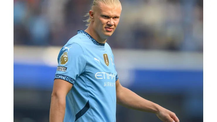 Haaland em campo no confronto entre Chelsea e Manchester City, na rodada de abertura da Premier League, no dia 18 de agosto de 2024. (Mark Pain / Alamy Stock Photo)